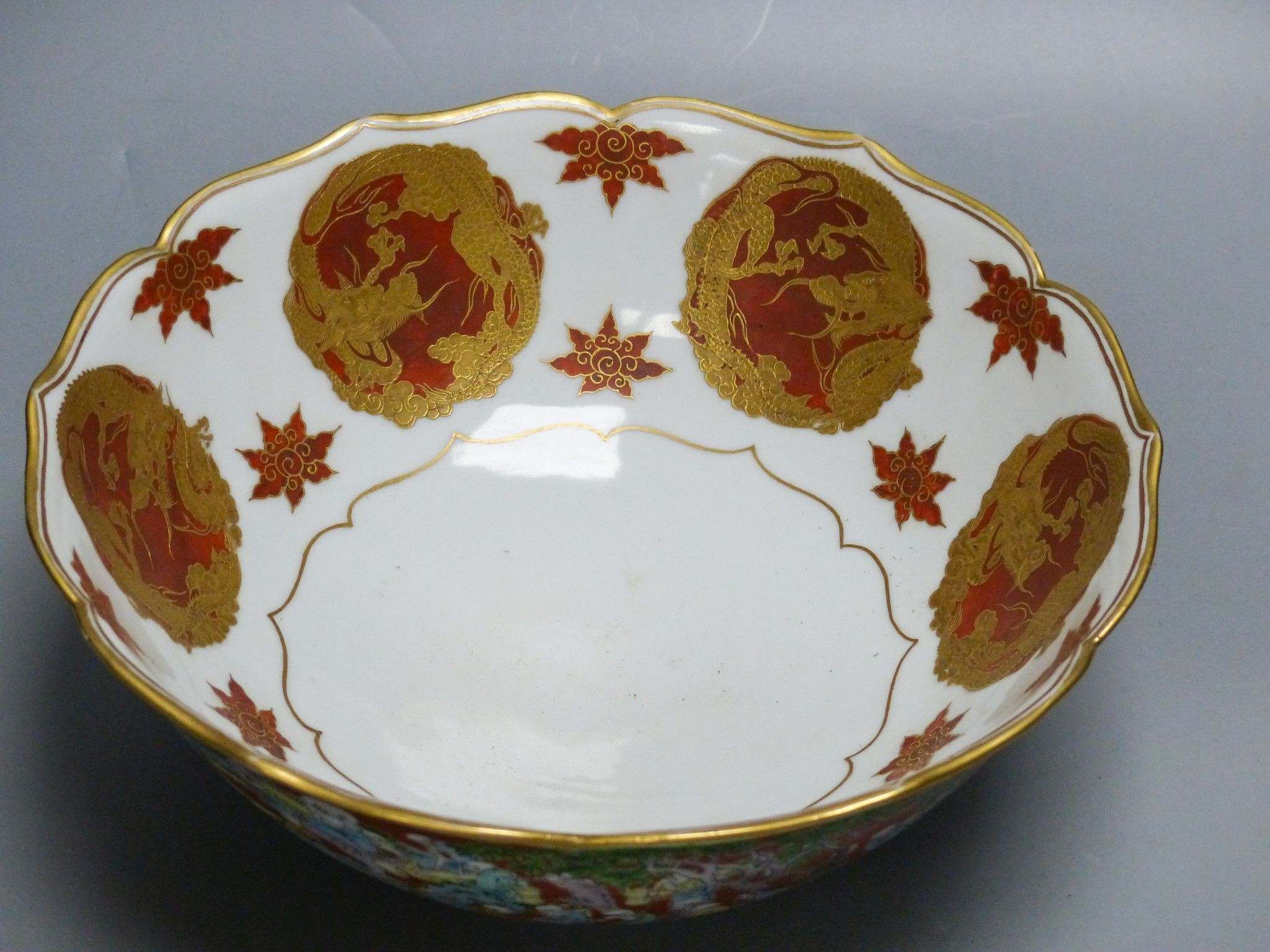 A Japanese Kutani porcelain bowl, Meiji period, 25.5 cm diameter